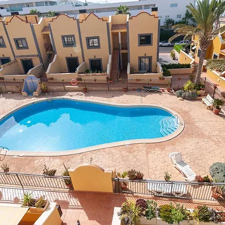 апартаменты, 2 уровня, 3 спальни, до 6 человек, El Duque, Costa Adeje. Costa Adeje (Tenerife)
