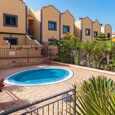 Apartment апартаменты, 2 уровня, 3 спальни, до 6 человек, El Duque, Costa Adeje. *