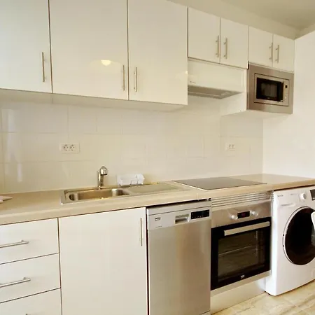 апартаменты, 2 уровня, 3 спальни, до 6 человек, El Duque, Costa Adeje. Lägenhet