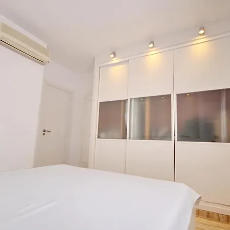 Lägenhet апартаменты, 2 уровня, 3 спальни, до 6 человек, El Duque, Costa Adeje. *