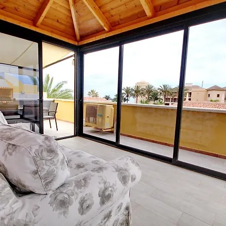 апартаменты, 2 уровня, 3 спальни, до 6 человек, El Duque, Costa Adeje. *